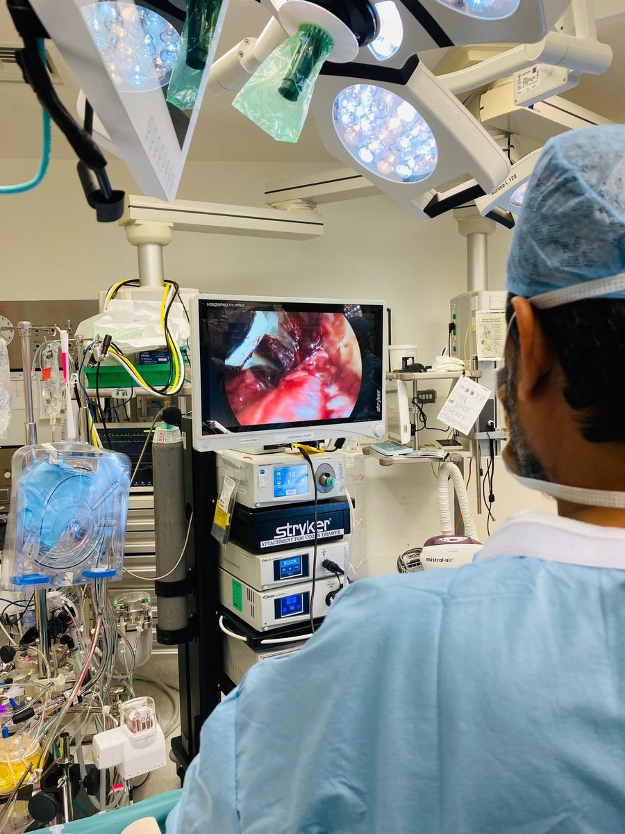 ⚡️First in Ireland Endoscopic Radial Harvest at Dept of #Cardiothoracic surgery, UHG 

Significant reduction in the risk of infection and complications for heart surgery patients as a result of this new procedure

Full Story ➡️bit.ly/3GyNWla