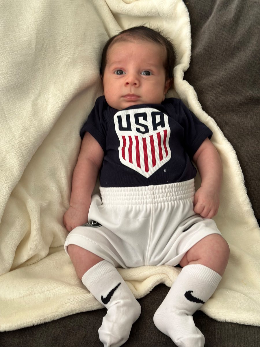 hpocket's tweet image. We are ready for #TEAMUSA 
@USMNT @Nike @nikefootball @FIFAWorldCup  #FirstWorldCup
 #WorldCup2022 ⚽️❤️🤍💙