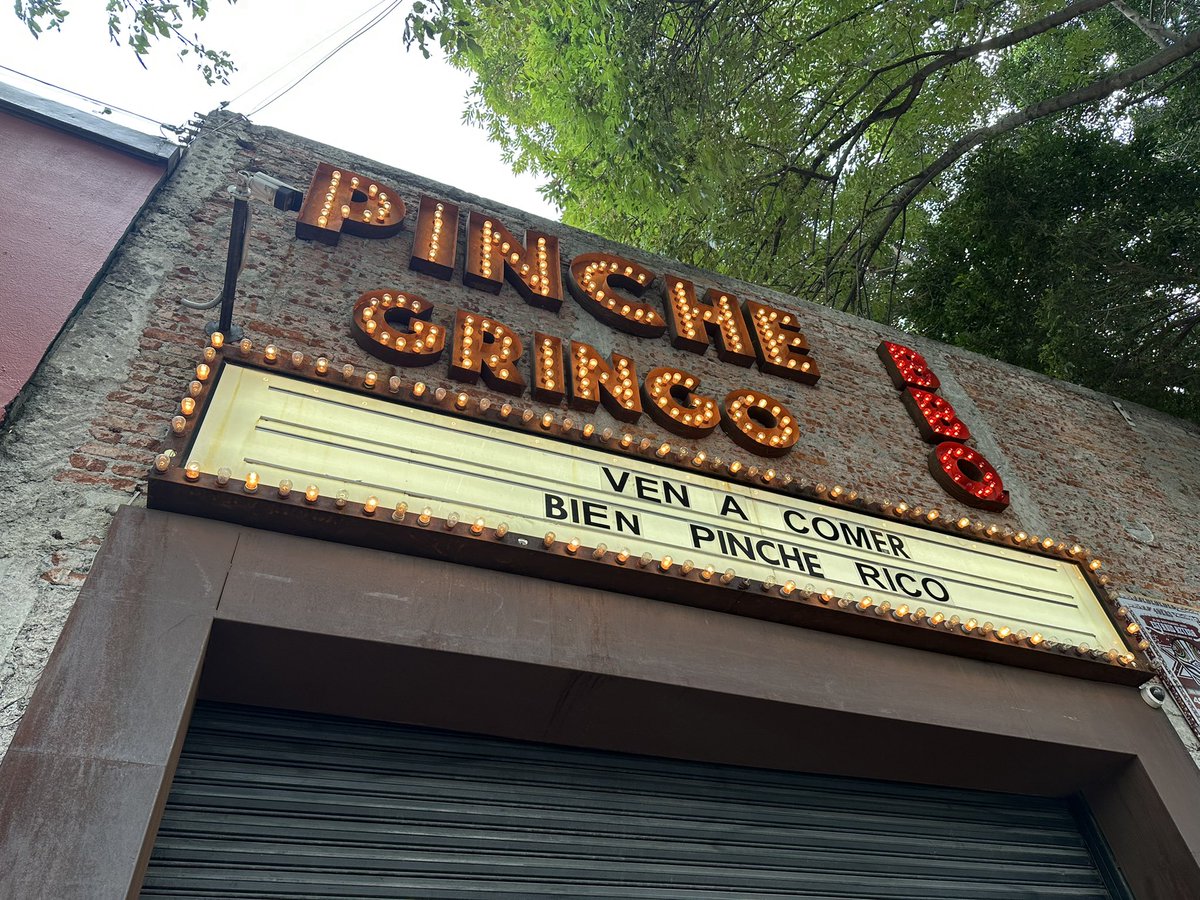 DerrianCarter00's tweet photo. Yesterday, @Liam_Barrett11 and I visited @PincheGringoBBQ in Mexico City, where the @49ers turned the restaurant into their official fan headquarters.

#49ers fans from Mexico and the United States have taken over Mexico City ahead of Monday Night Football. @sportscronkite https://t.co/heG85ja3tb