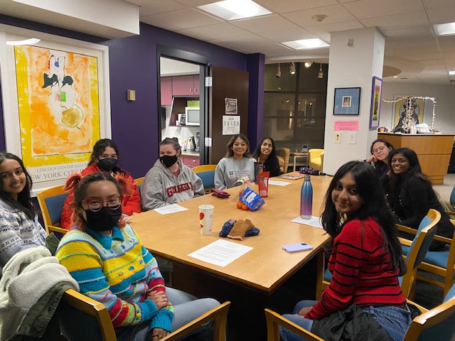 We 💜 our Women's Studies students! Here's a pic from last week's Triota meeting. ✨ Triota is the Women's Studies honor society. Contact Dr. Herles at cherles@uga.edu if you're interested in joining.