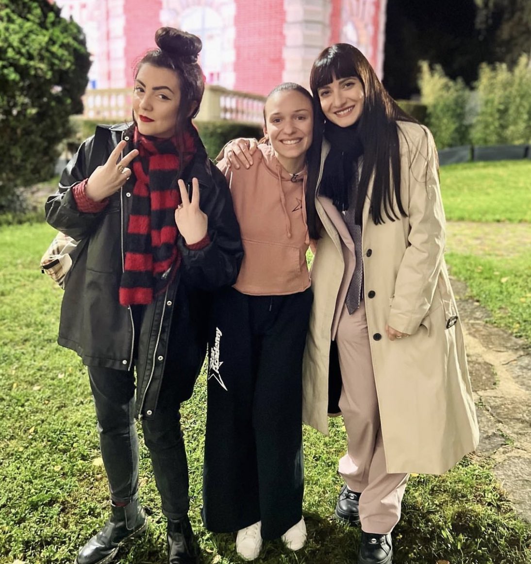 𝒇 ☀️ tweet media