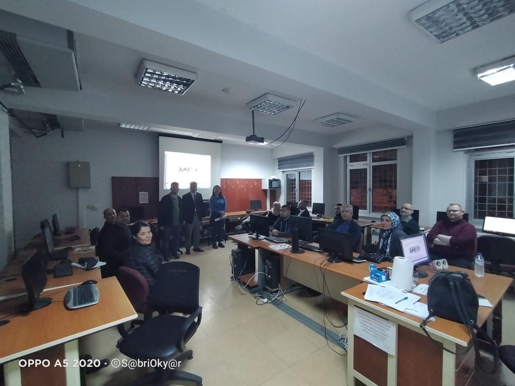 HemMezitli's tweet photo. İMEP Projesi kapsamında açılan Arıcılık Kursunun ilk günü yoğun ilgiyle başladı.Kurum Müdürümüz, Müdür Yardımcımız kursu ziyaret ederek,kursiyerlerimize başarı dileklerinde bulundular
@sdulger43 @Nry_OzgeSagbas @AdemKoca46 @MikailEREN33 @nehiremel31 @CAHTZDEMR2 @MeltemK67527766 https://t.co/qJIYzPqwI0