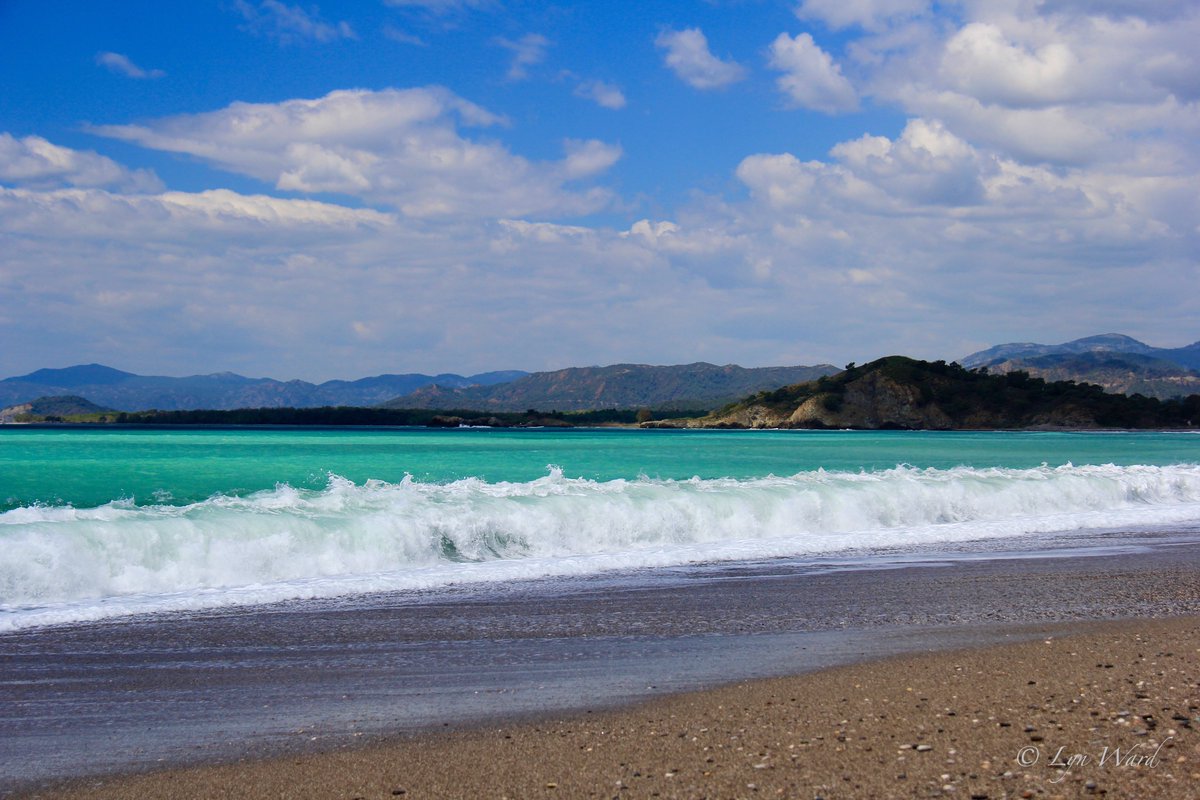 FethiyeTimes's tweet photo. LOVE-FETHIYE 🧿

The colours of Çalış

#çalışbeach #turquoise  #changingcolours https://t.co/zEkhOMhSNr