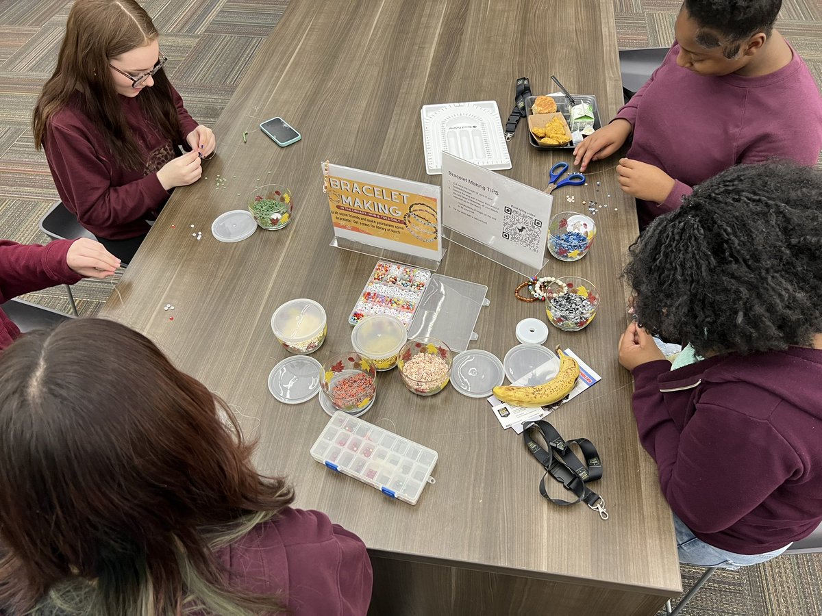 OverIntheLib's tweet image. We’re making bracelets in the library to wear what we’re thankful for. So far students and staff have been thankful for @fultonhosa, @FultonHigh tutoring, and @WKCSradio. What are you thankful for?