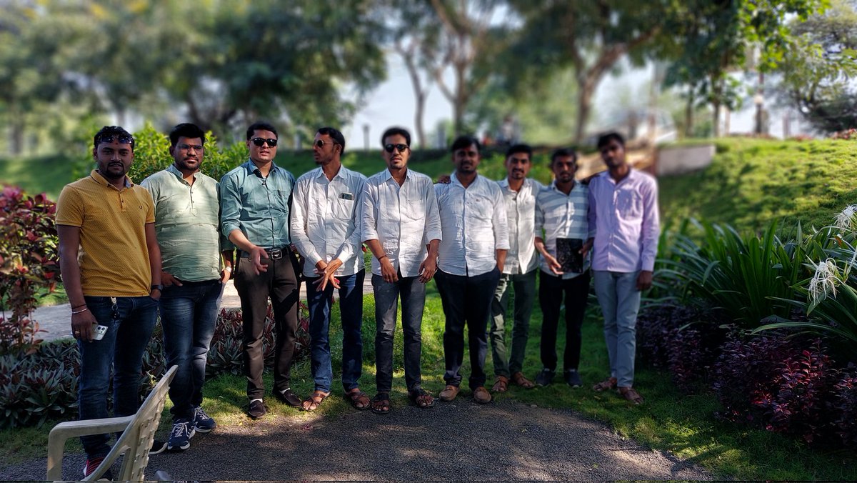Gajanan1593's tweet photo. खुप दिवसानंतर आज दिवाळीनिमित्त जिवलग मित्रासोबत सदिच्छा भेट https://t.co/LMDp162bQg