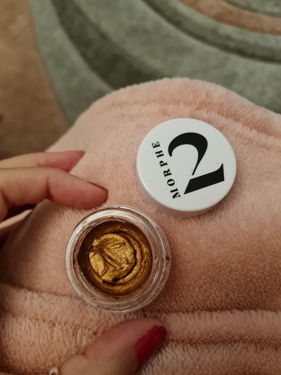 Miss_ZoeJade's tweet photo. When you receive your order from @BootsUK @BootsHelp and it looks like it's already been used 🤬🤮 https://t.co/vFEi75VTbt