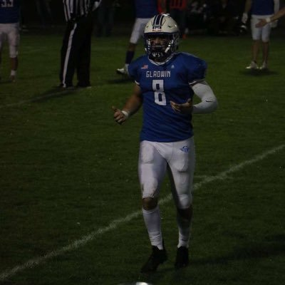 TheD_Zone's tweet photo. Frankenmuth vs. Gladwin is the 2022 D5 State Title Game:

Aiden Hoard and Dalton DeBeau are 2 to watch for Frankenmuth.

Nick Wheeler and Kaden McDonald are 2 to watch for Gladwin. https://t.co/UkFw9Cbl9D