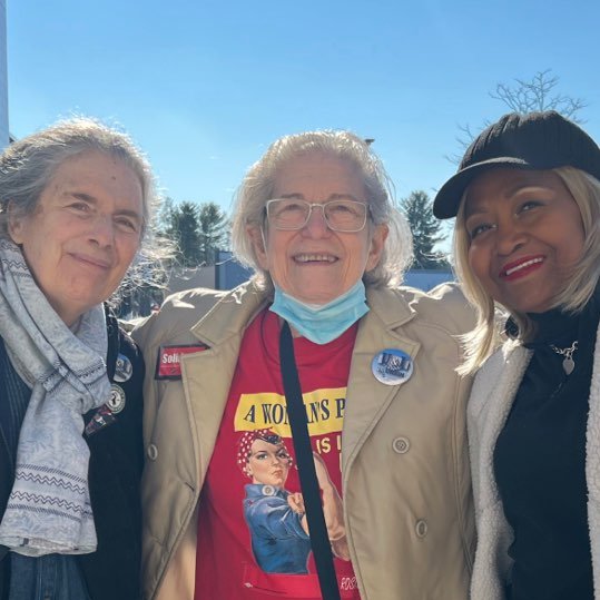 Easternctalf's tweet photo. Lots of support for workers with @CCSBWU &amp; @VernonSBWU as they continue to fight for a fair contract! Huge thanks to @SenBlumenthal who has continued to show up and support these workers! #1u https://t.co/OzDqp0ArU6