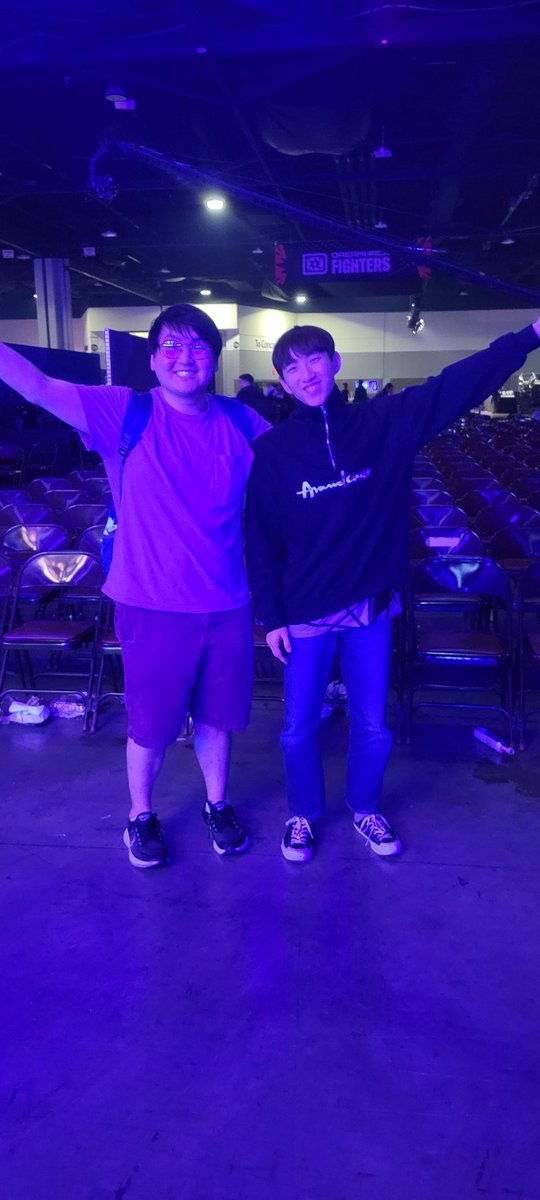 pie12242's tweet photo. Congrats to herO for winning DreamHack Atlanta! 
Thank you for taking the time to meet up with everyone after the finals! 

축하해요!

@DPGherO @ESLSC2 https://t.co/VsDEEPcVSg