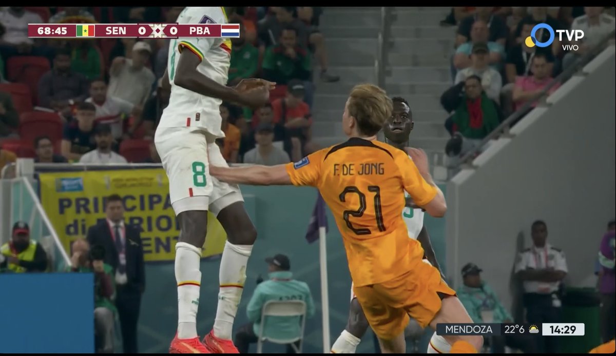 Por mucho menos que esto en Qatar te meten dos tiros en la frente