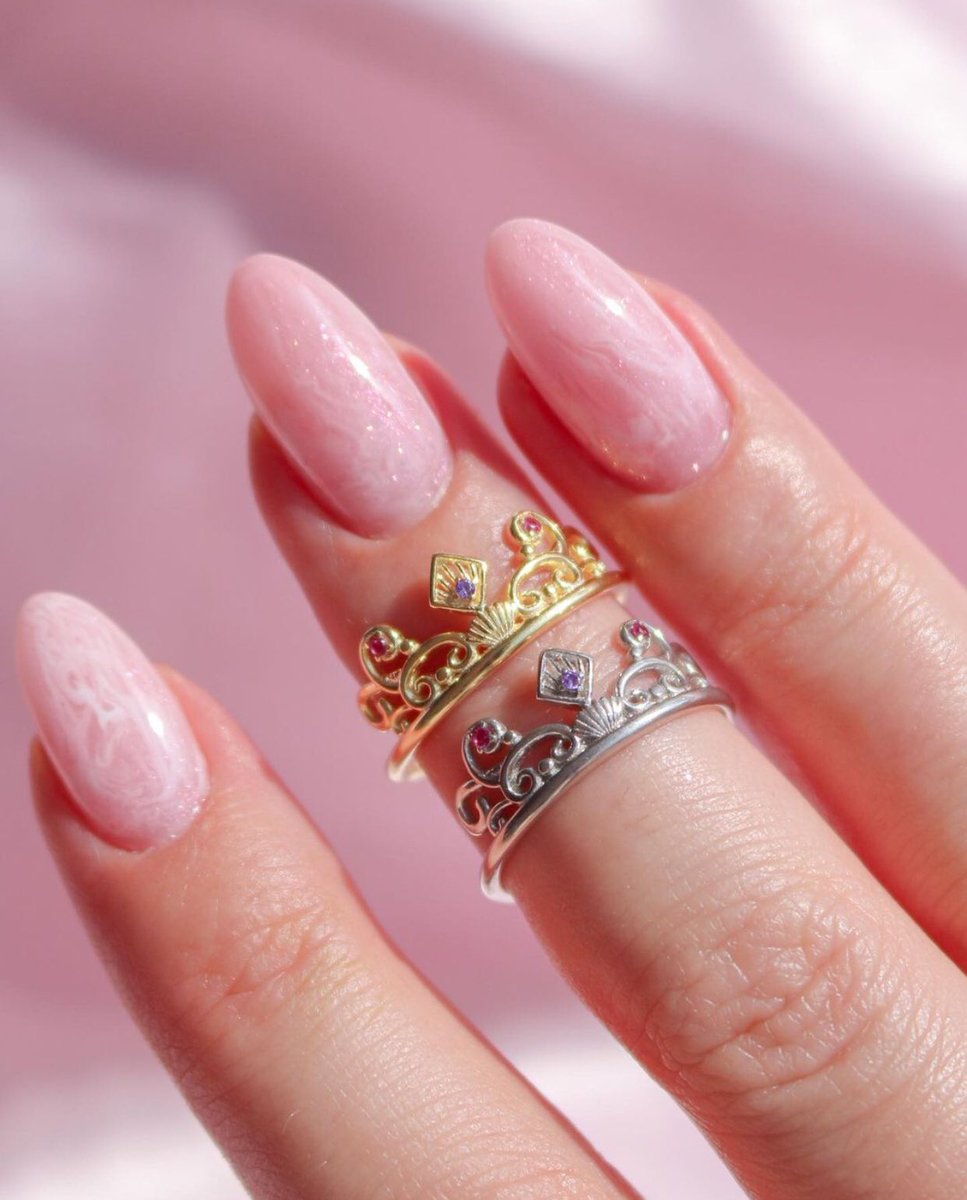 Reorahco's tweet image. Queen Calissa Ring , Barbie crown ring 👑👸 #barbiering #crownring #queenring #princessring #princesscrownring #queencrownring 👑