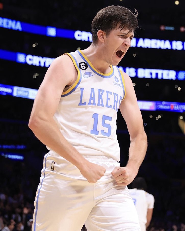 LADEig's tweet photo. Stephen Curry
Shai Gilgeous-Alexander
Austin Reaves

That’s the list of players currently averaging 50/40/90% (FG, 3PT, FT) 

👀 https://t.co/jPSloiJG3I