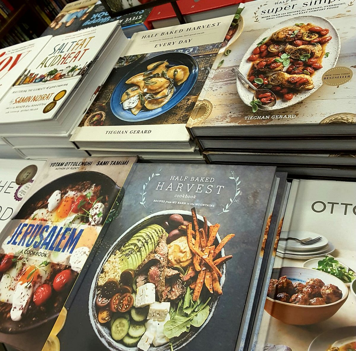 #Thanksgiving is right around the corner! Make sure you are prepared! Our collection of #cookbooks have you covered whether you are hosting or bringing a favorite dish! 
#holiday #book #barnesandnoble #BNFramingham
