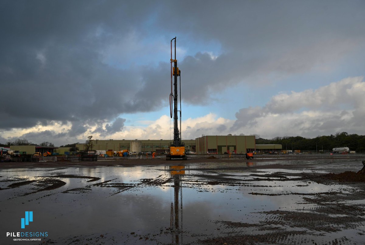 <a href="/GreenPiling/">Green Piling Limited</a> Soilmec rig in action for a site in Wales
.
.
.
.
#construction #wales #design #property #constructionlife #excavator #engineer #photography #consultancy  #geotechnical #design #services #piling #bearingpiles  #geotechnicalengineering #photography #structure