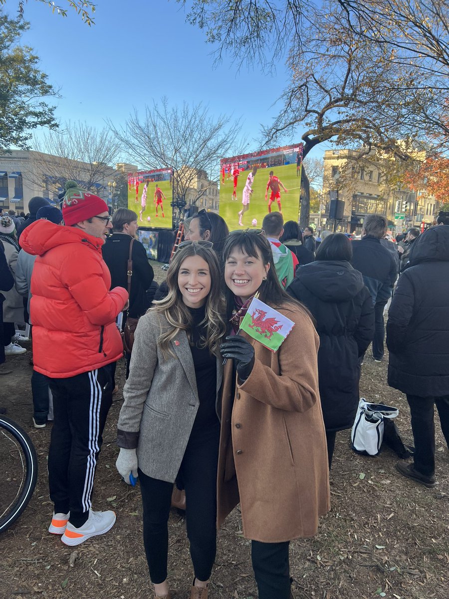 What a fun day! Thrilled to cheeron Wales 🏴󠁧󠁢󠁷󠁬󠁳󠁿 and the USA 🇺🇸 with the Welsh Government and British Embassy in DC today!