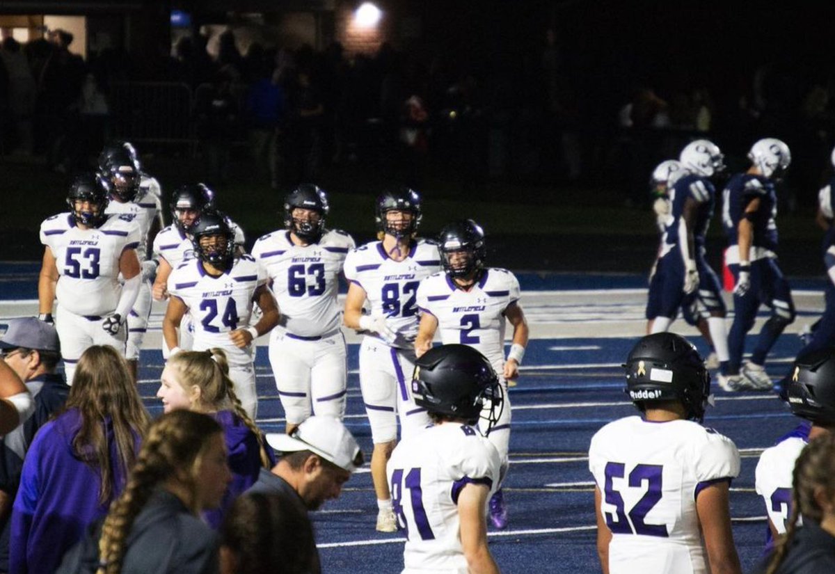 CardranBB's tweet photo. Sept. 23, 2022 - 35-0 #battlefieldhs #bobcats #football win over Osborne!! #82 https://t.co/VQ2YjHrk8i