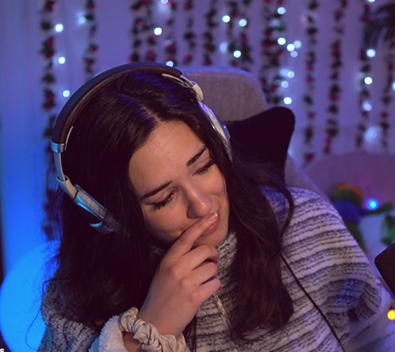 MrProXia's tweet photo. OMG
@charlenetwitch
PLEURE EN LIVE #DramaTwitch #SoSad #BuzzTwitch https://t.co/R5FCyGqSBO