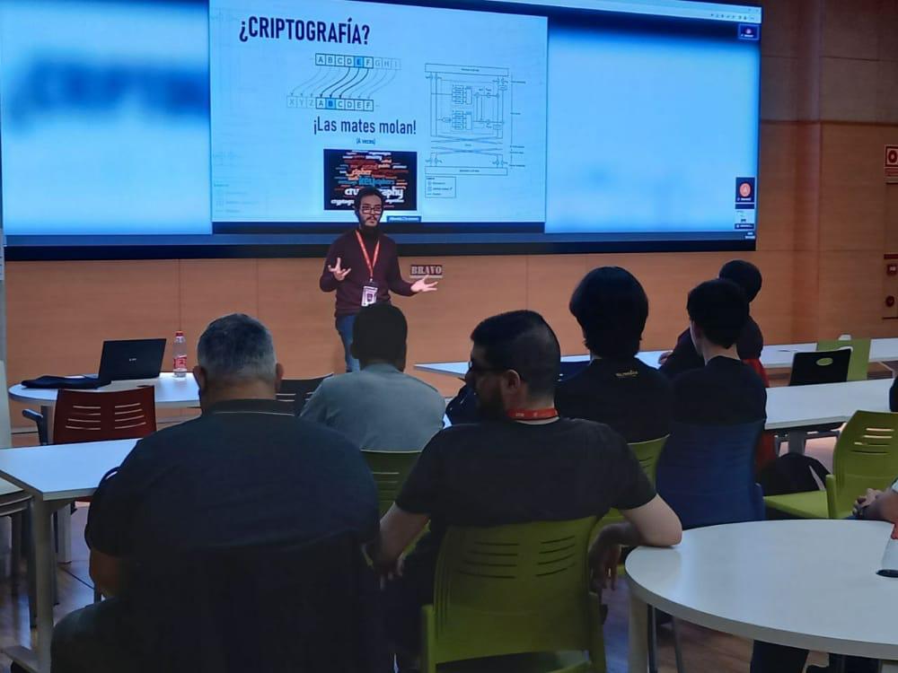 AlberLC_'s tweet photo. Tras una jornada ajetreada (pero súper chula)  el sábado pasado, sólo puedo dar las gracias. Fue un verdadero honor poder hablar sobre el papel de la criptografía en la ciberseguridad.
¡Nos vemos pronto! 🤓💖
@Cryptoparty_Es  @FDI_st @oteaucm  @VeraCrypt_IDRIX https://t.co/HI2W0QXknz