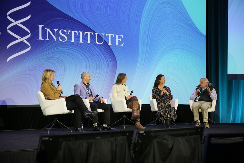 Sophie Bakalar tweet media