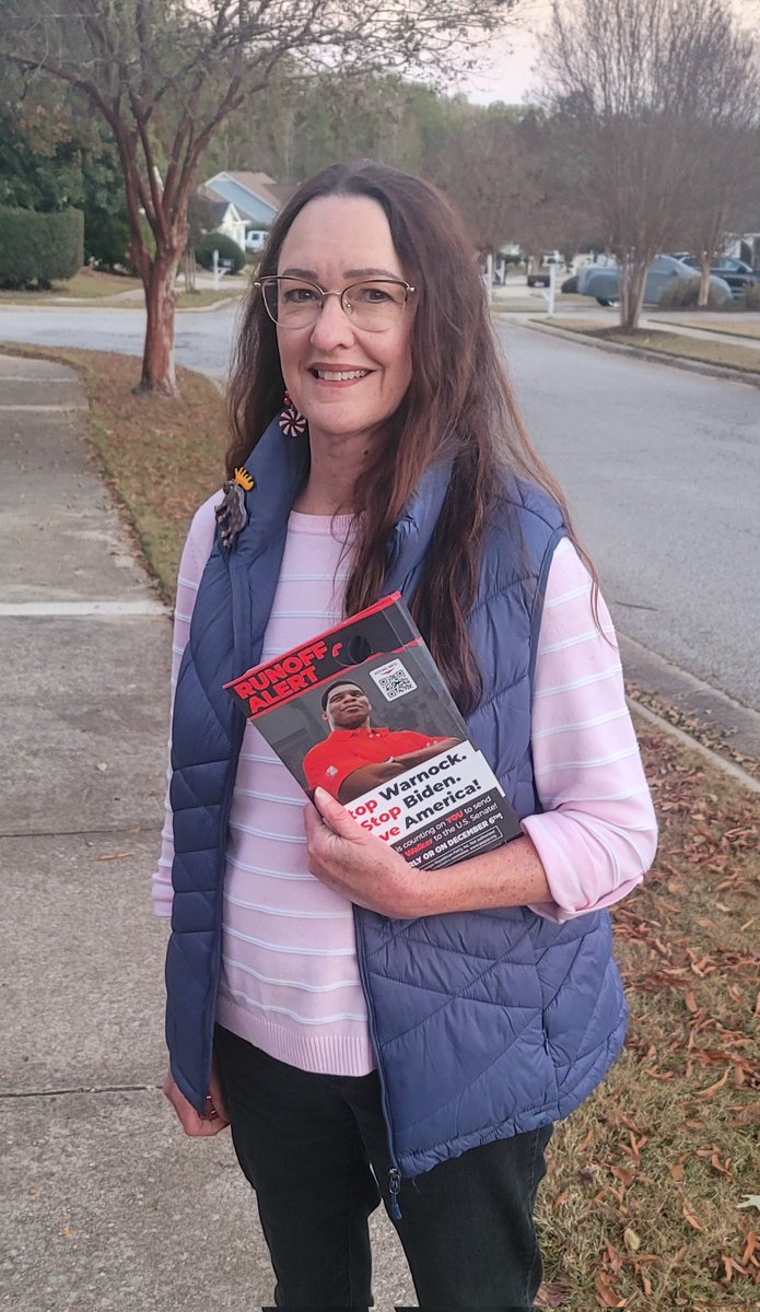 Ms.Lenee drove from SC today to knock doors and get out the vote for <a href="/HerschelWalker/">Herschel Walker</a>. What are you doing to bring home the win? Sign up today at gopvictory.com/ga/become-a-ge…
#GeorgiaOnTheLine #LeadRight #gapol #GASenRunoff
