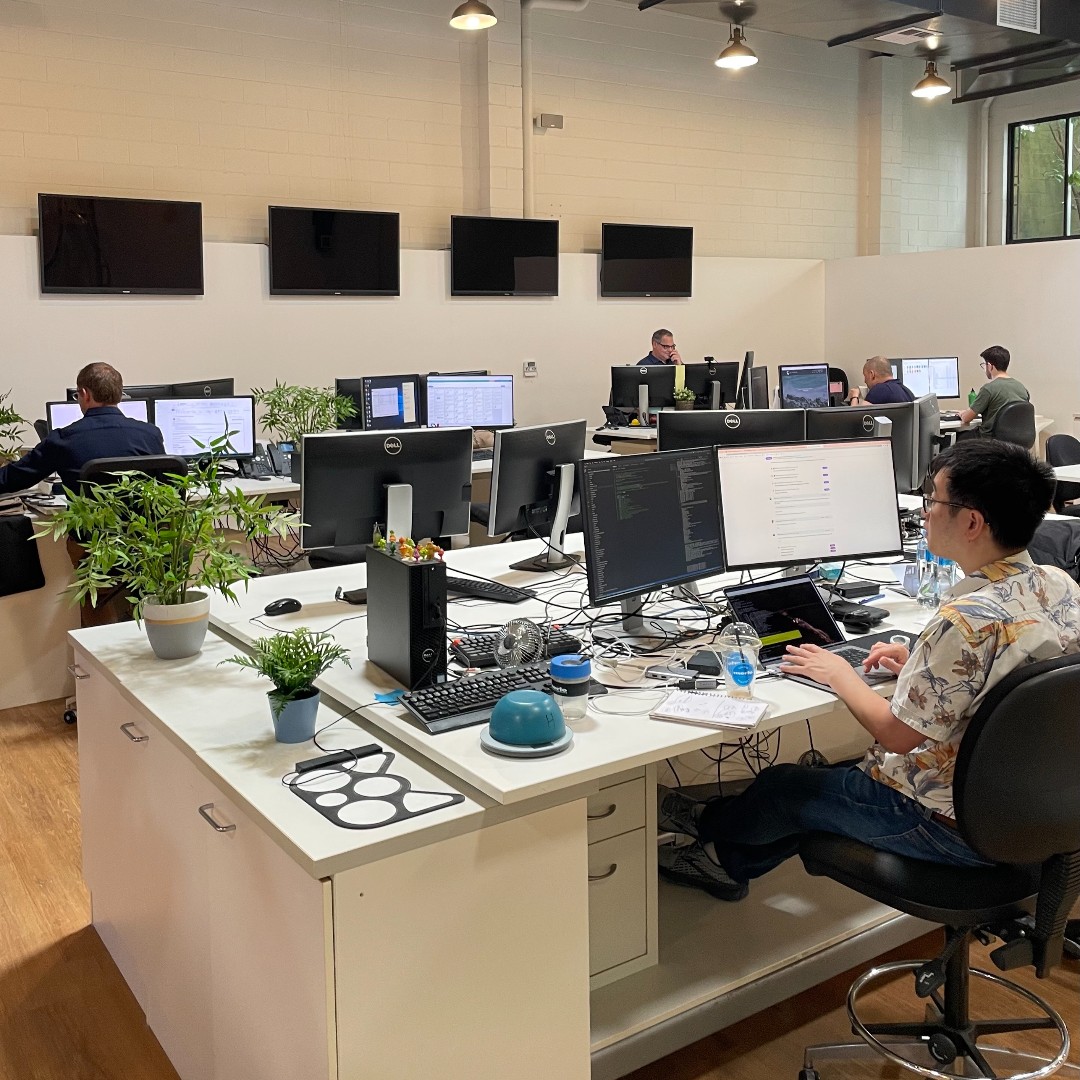 iFactoryDigital's tweet photo. We've got lots of exciting projects to finish before the end of the year, so let's keep pushing through and working hard! 💪

#StayFocused #DreamTeam #BrisbaneBusiness https://t.co/BNXLkGlLwT