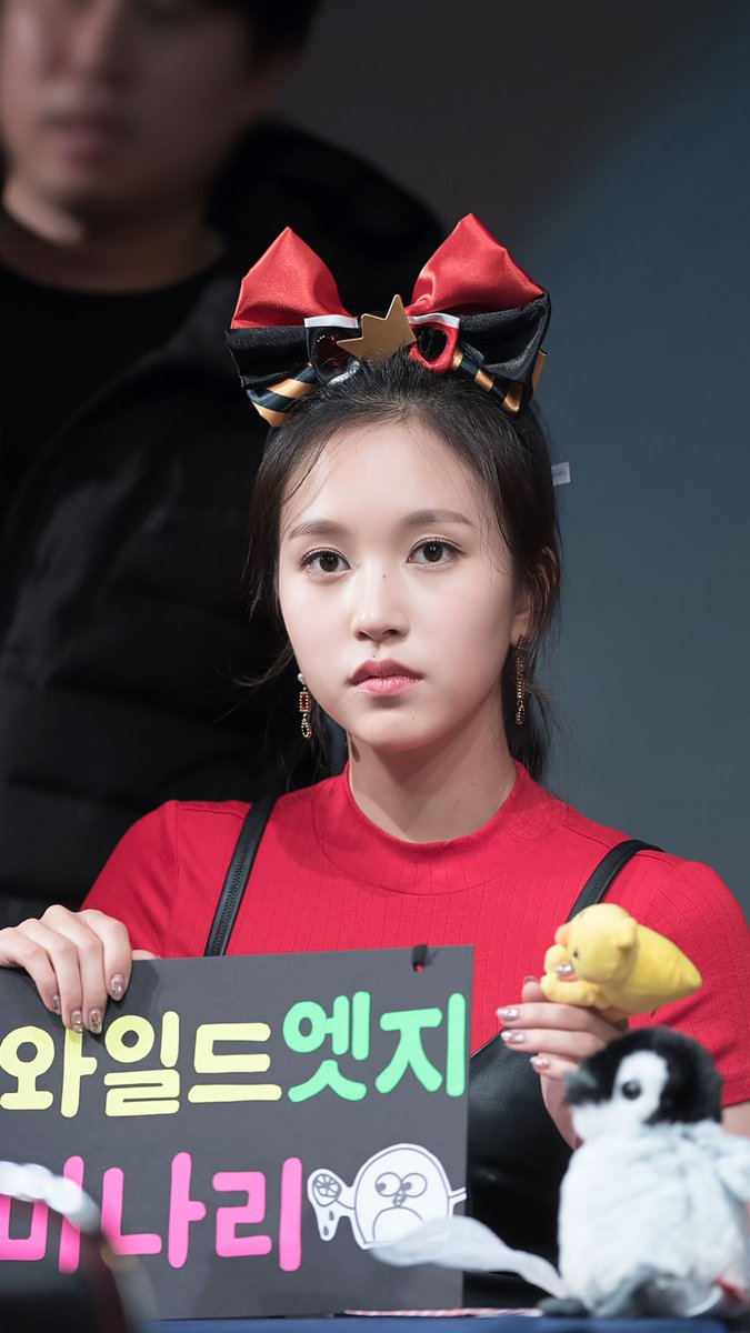 YourDailyTWICE's tweet photo. Your daily dose of TWICE. @JYPETWICE #TwiceADay #Scheduled #TWICE #트와이스 #TWICEPics #Pics https://t.co/GwfQDelyHU