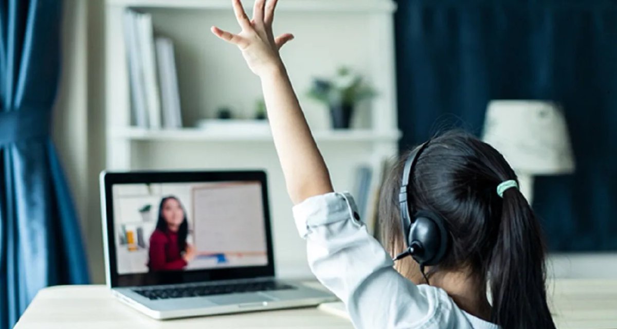 eduinfluencers's tweet photo. Our new article "2033 Outlook: What will education look like 10 years time from now?" is now available at @BusyContinent. Click here to start reading: https://t.co/QZUOcmFeKU
@RochelleBorton 
#aussieED #nsweducation #aussieteachers #qldeducation #professionaldevelopment https://t.co/ya8N9AU8Hw