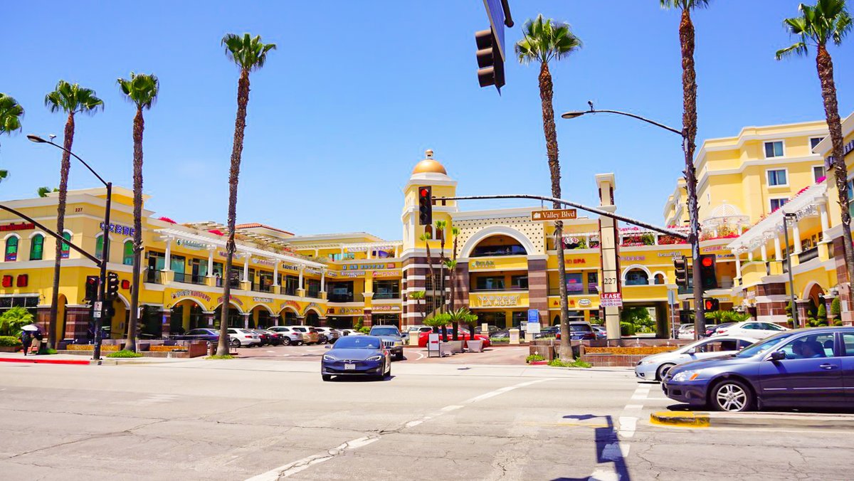We’d love to hear from you! We’re looking to apply for funding to reconstruct Valley Blvd and improve the street for pedestrians and bicyclists. 🚴

🗣️Please share your thoughts by participating in this short 5-minute survey by Monday, November 28: ow.ly/CFzs50LKjfM