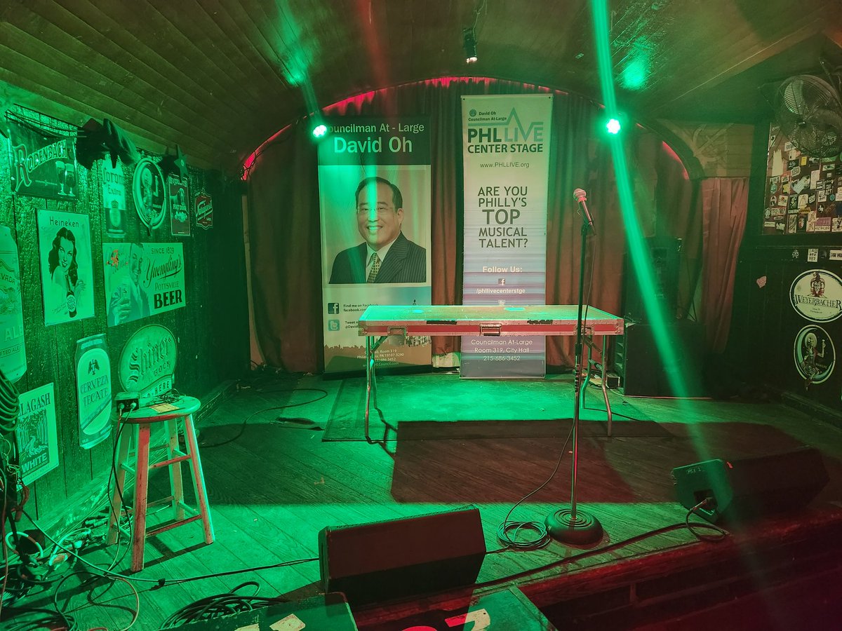 PHLLive1's tweet image. We're getting for this evening's #PHLLIVE Hip-Hop/DJ Finalist Show at @kungfunecktie

21 to enter. Come thru and have a good time with Philadelphia's own.