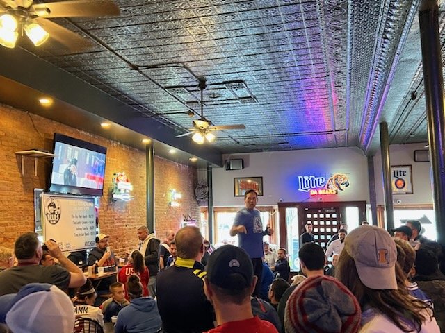 AOLandofLincoln's tweet photo. It's Thanksgiving week, a week of family celebration, so...
Hello @AmericanOutlaws fam!
Glad to have all of us back together.
Now, about Black Friday specials...
#callitsoccer https://t.co/P3ttyMLll5