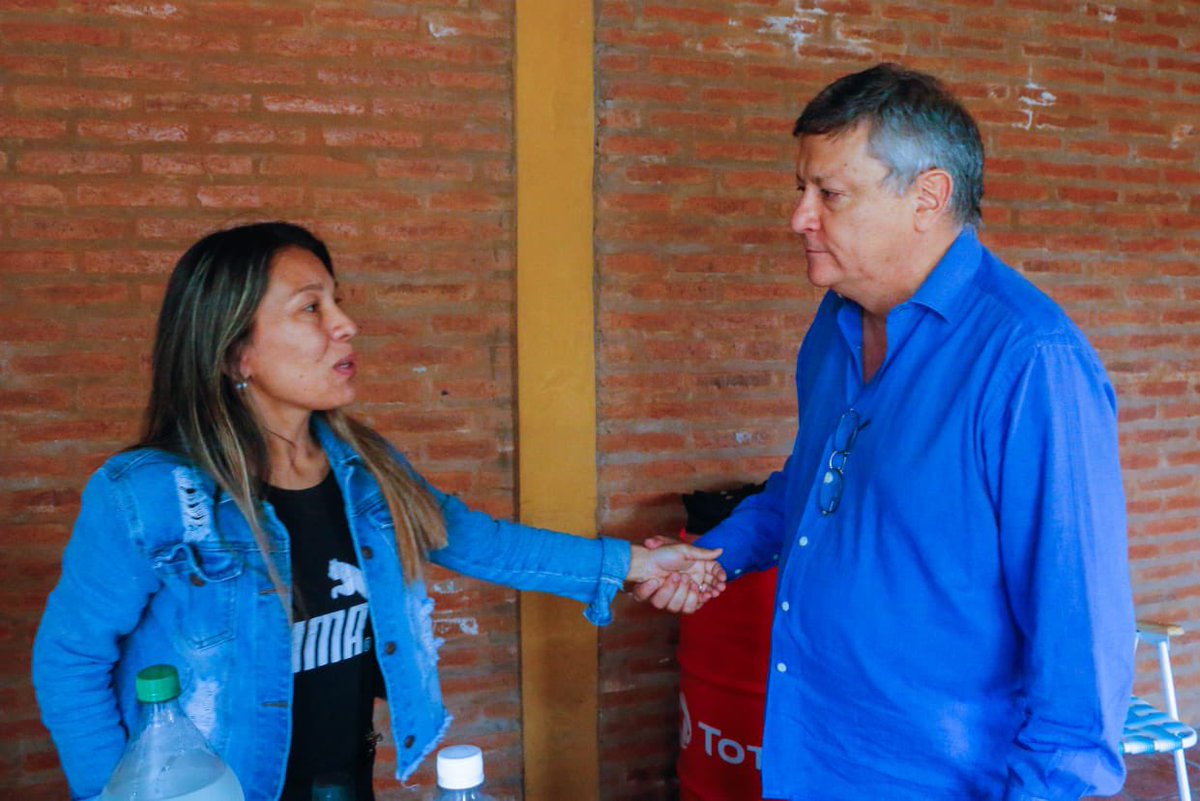 domingopeppo's tweet photo. Gracias a los compañeros de Campo Largo por haberme recibido. Por compartir sus preocupaciones por su pueblo y la provincia. Siempre con la esperanza de mejorar y llevar adelante alternativas superadoras. https://t.co/ytgWerzmsy