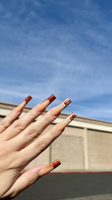 Some dude just called these turkey brown&hellip;😒&hellip;smh I guess he ain&rsquo;t wrong tho https://t.co/s0xMYlzs5J<a href="/tag/giantess"class="tags"><span>#giantess</span></a>