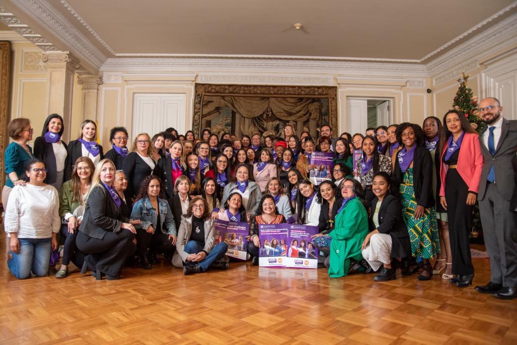 Gustavo Petro tweet media