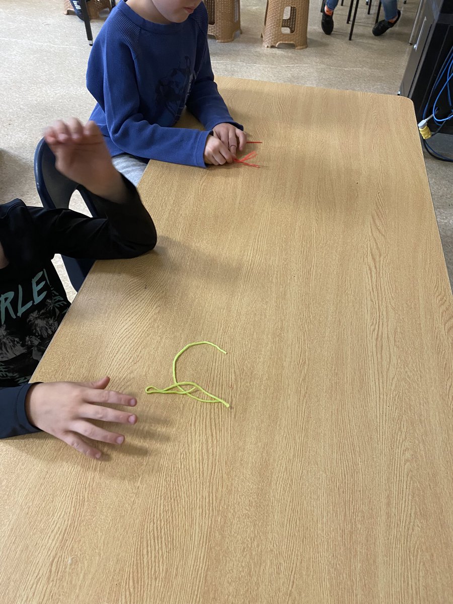 Ms.Robillard tweet media