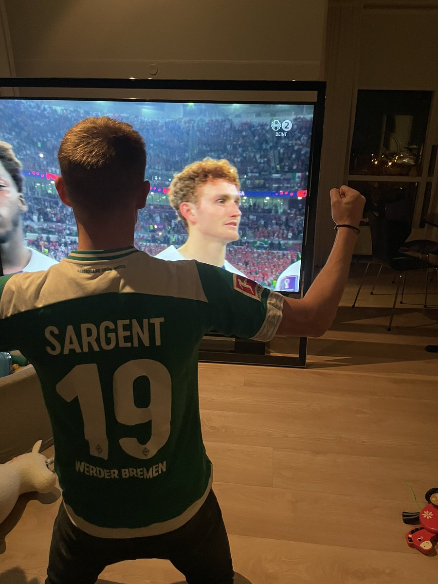 Aron Jóhannsson tweet media