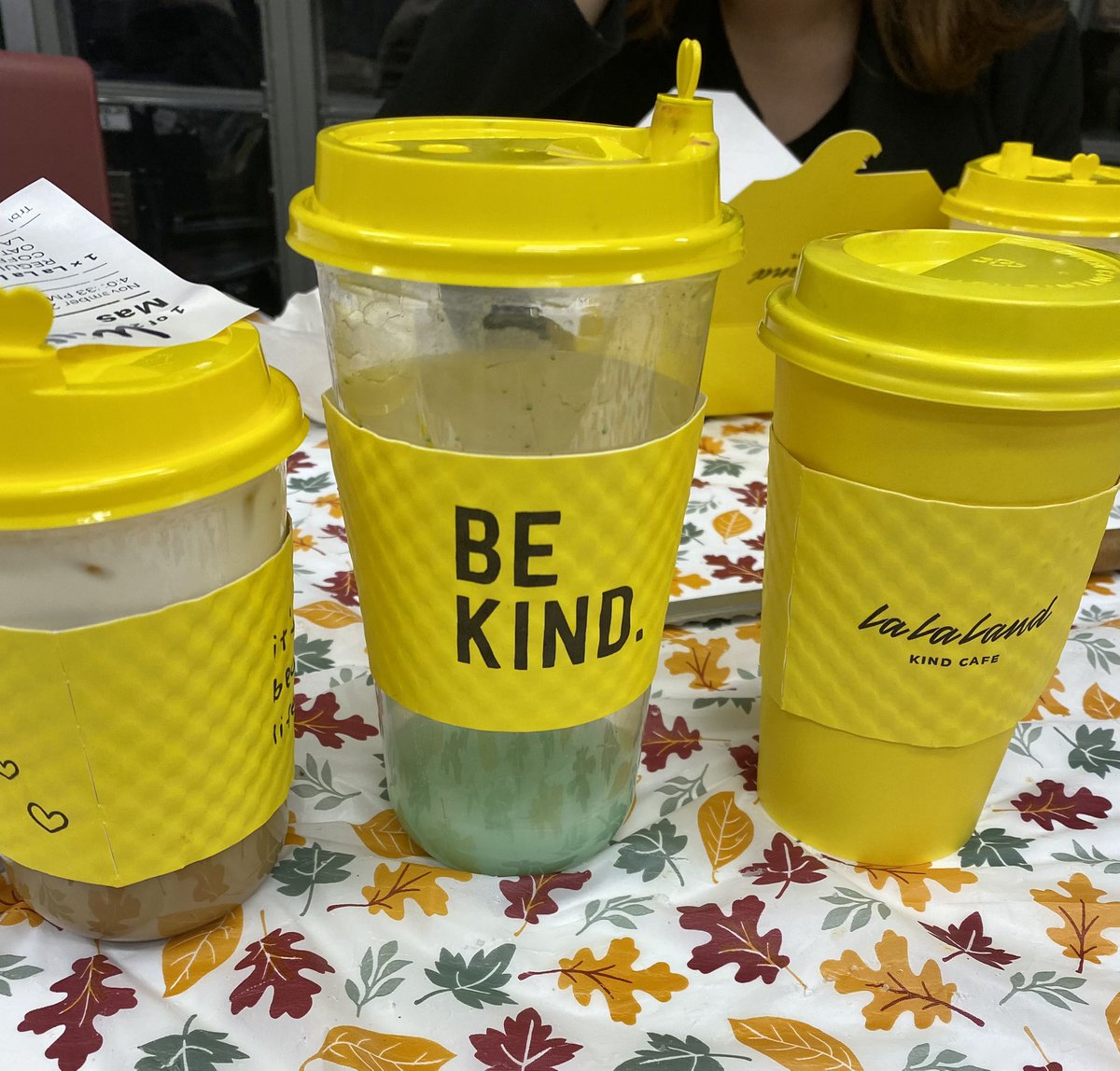 This work fam is officially obsessed! 💛 Matchas, the most absolutely yummy coffee blends. CBD infused teas and lattes. Need I say more? @kind_cafe #lalalandkindcafe #CoffeeTime #DallasLife #coffeelovers #CBD #MondayMood