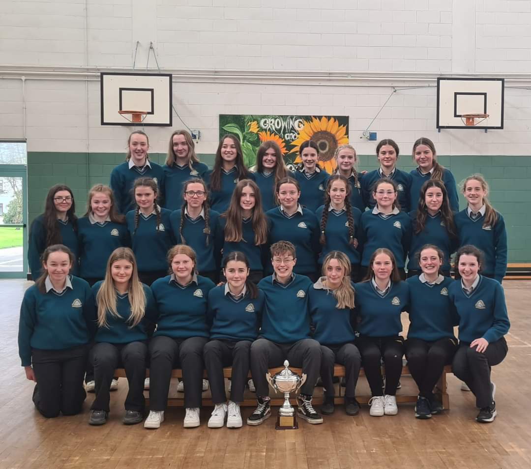 County Champions! Huge congrats to our Jnr Girls who won the PPS Jnr A Football Final. They overcame a strong Colaiste Mhuire side by 3.8 to 2.7. We are so proud of them! They will be representing Clare in the Munster Competition. Thanks to coaches Ms Callinan and Ms Kilkenny.