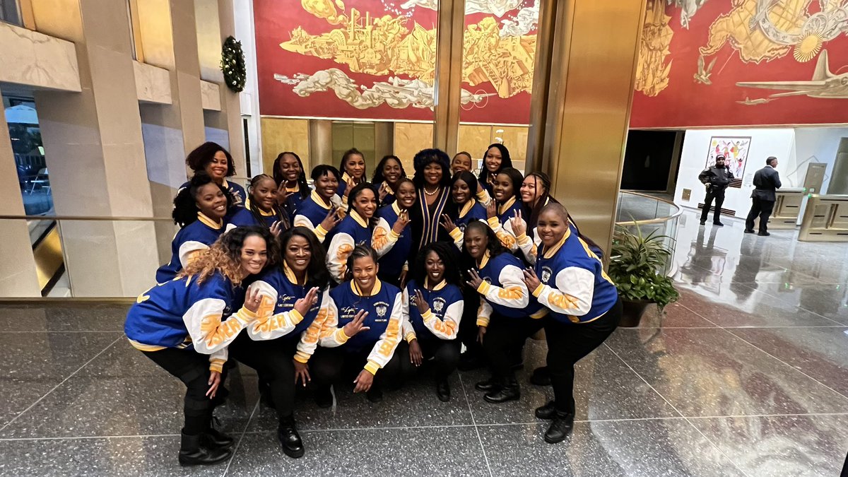 SGRho tweet picture