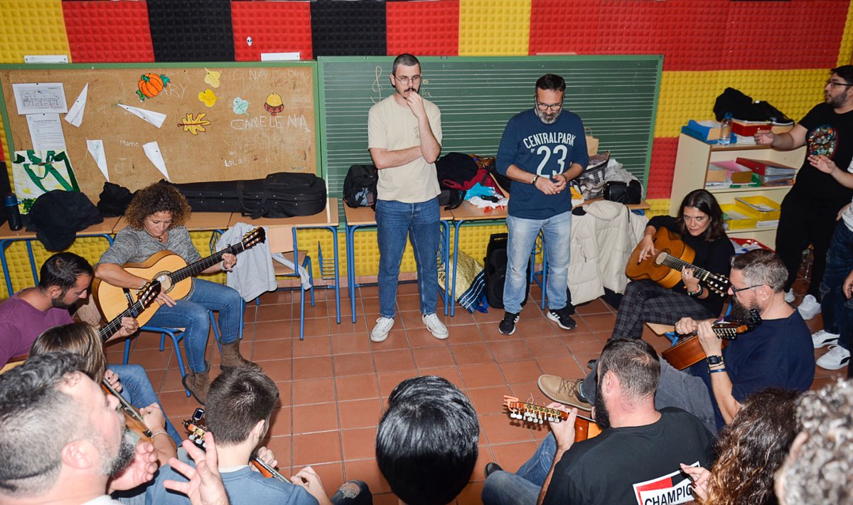 Estos son los fenómenos que llevan la dirección musical junto a Maribel,coro Al-Andalus