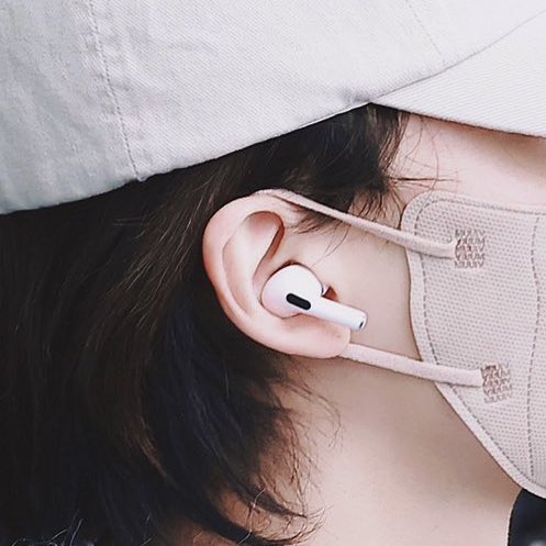 jeonghan’s little ears (@jeongears) on Twitter photo 