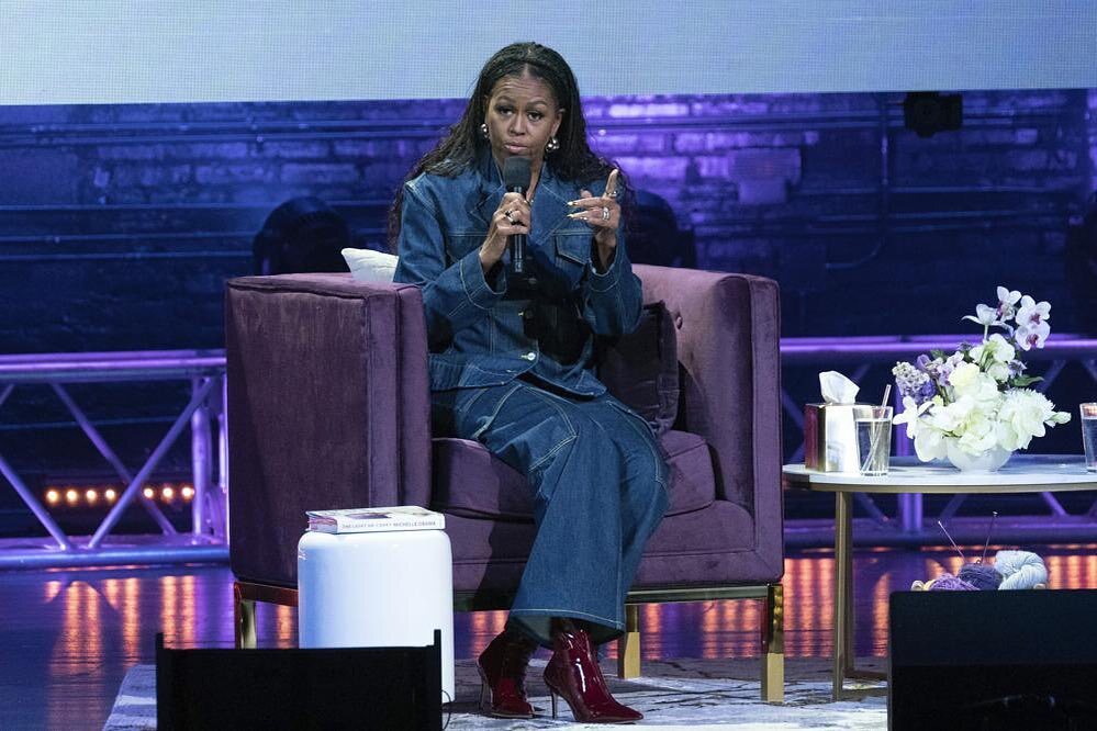 YBF CHIC tweet media