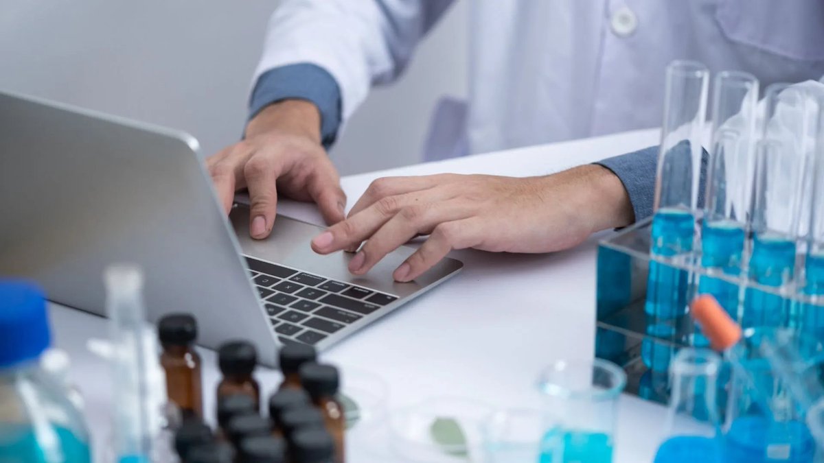 Facultad de Farmacia tweet media