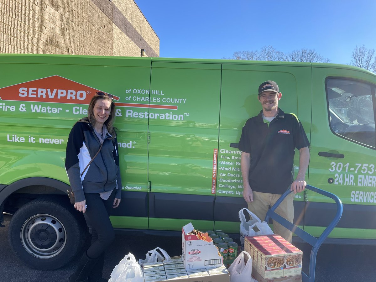 SERVPRO_5407's tweet photo. Servpro of Charles County Giving back to the Commuinty by this 
Thanksgiving through Donation given to 
CharlesCountyChildren'sAidSociety
Southern Maryland Food Bank https://t.co/WFQ8uNLRKx