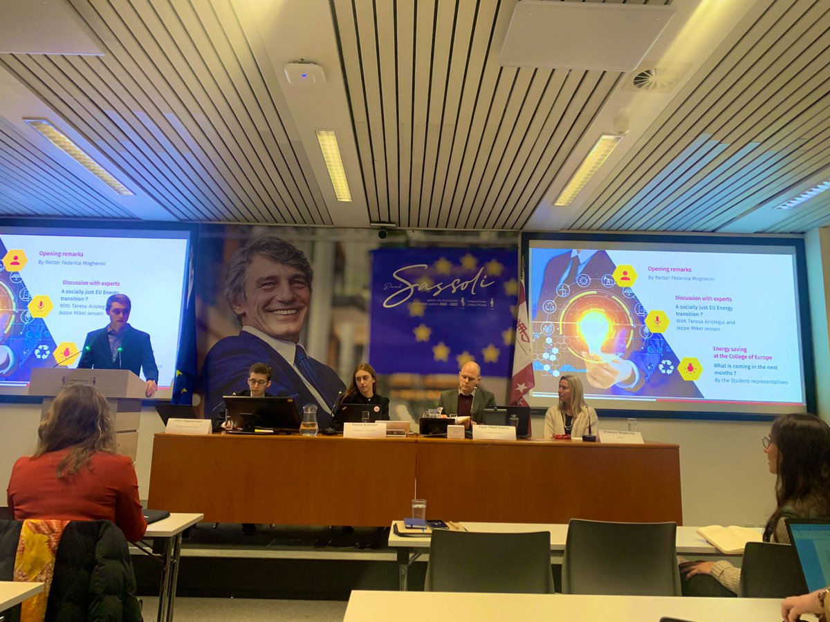 ISafaryan's tweet photo. Discussions on the #EU energy policy continue at the @collegeofeurope, this time initiated by @energy_coe, ENV society and Student reps.
After the Q&amp;A with our honorary guests we officially launched the “Energy saving campaign” &amp; I’m happy to have my modest contribution to it. https://t.co/rT0SLeqVc6