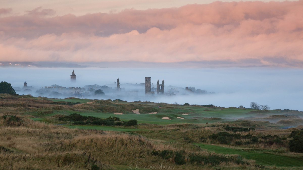 jonwood1978's tweet image. It was a beautiful start to the day @TheHomeofGolf this morning as the Grey Auld Toun appeared from the haar #CastleCourse #MyOffice
