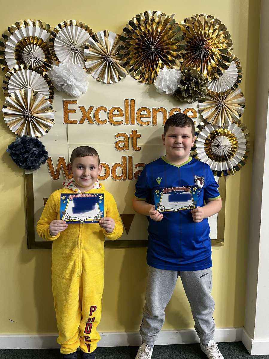 wla_y4's tweet photo. 🌟📚Stars of the Week and Star Readers📚🌟@WoodlandsA @HarbourLearning #HLTPraiseCulture https://t.co/DBXkISOYpM