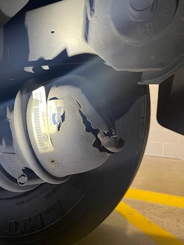 This major brake and safety violation was observed during an inspection this weekend at a North Platte weigh station. #cvsa #fmcsa