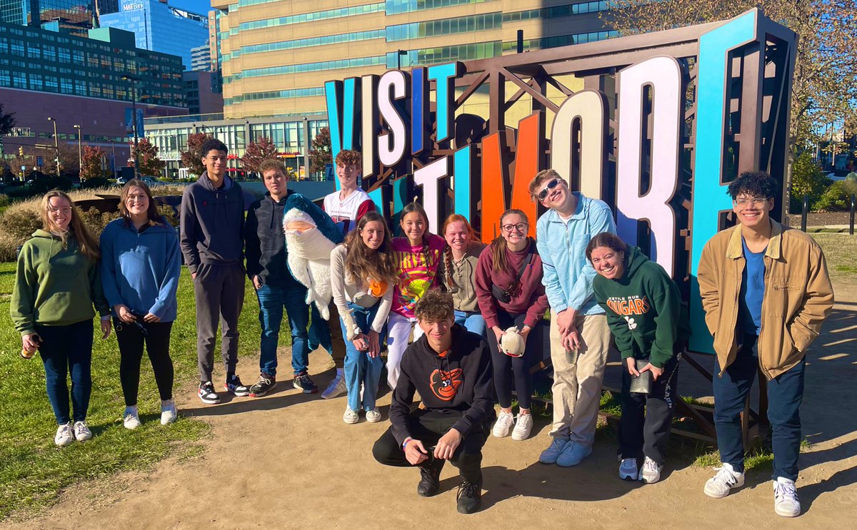 Ms. Williams ๐ง๐งช๐ฃโ๐พ (@mswilliamskrhs) on Twitter photo Had a blast at the Baltimore Aquarium with our students today ๐ก๐ฌ
#weareKR ๐งก๐พ๐
<a href="/KettleRunNews/">Kettle Run HS</a> Had a blast at the Baltimore Aquarium with our students today ๐ก๐ฌ
#weareKR ๐งก๐พ๐
<a href="/KettleRunNews/">Kettle Run HS</a>