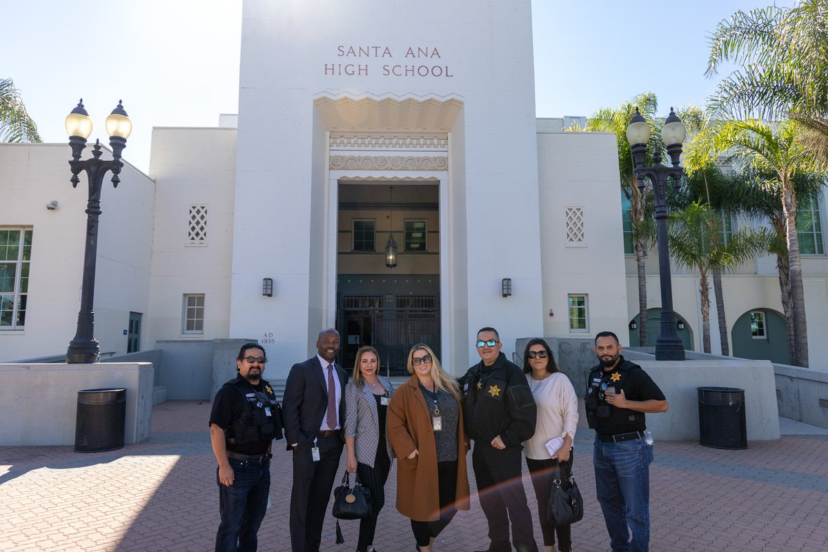 OCProbationDept's tweet photo. On October 26th and November 3rd, OC Probation staff spoke to students at Santa Ana High School's Criminal Justice and Legal Studies classes.
#SAHS #JoinOCP #WeAreOCProbation #recruitment https://t.co/iEA9U7zmxK