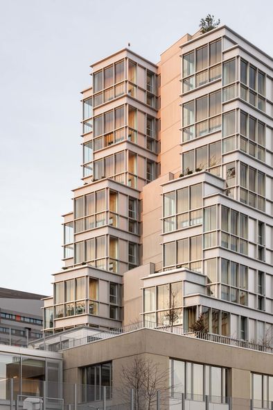 [EQUERRE D'ARGENT 2022] Lauréat catégorie Habitat : 100 logements sociaux et école à Paris (XIIIe), conçus par Nicolas Reymond et Michel Guthmann &amp; Associés, pour le compte de Paris Habitat OPH
#AMCarchi #teamarchi #Equerredargent #Equerre2022
bit.ly/3EOVDlX